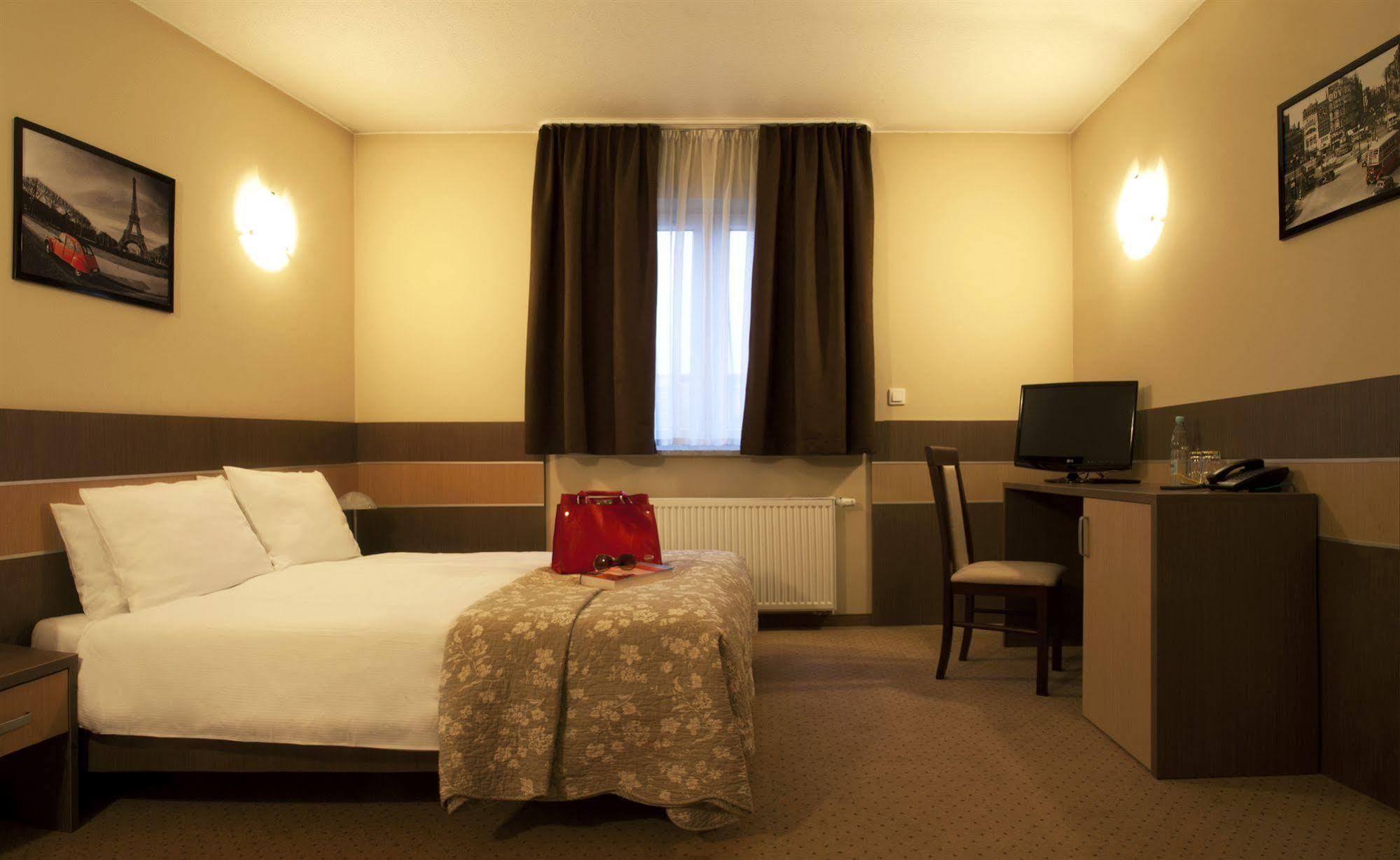 Hotel Sleep Βρότσλαβ Εξωτερικό φωτογραφία